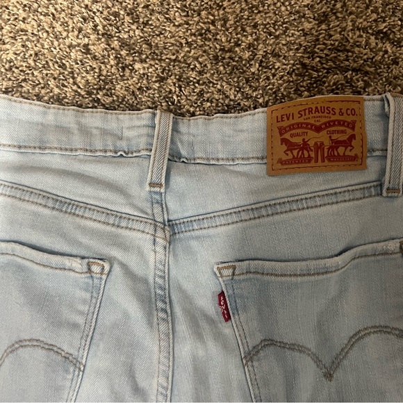 721 high rise Levi - Picture 6 of 7